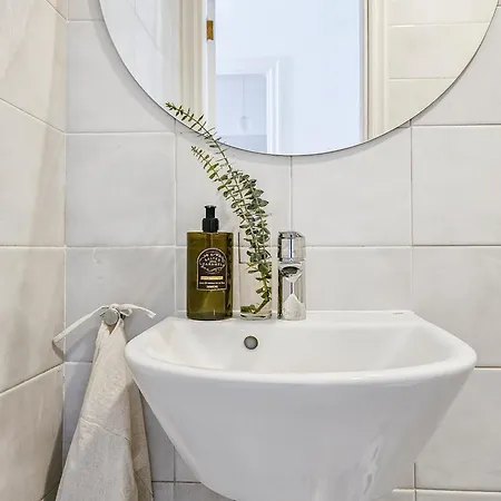 3 Bdr Detached House In Apartamento