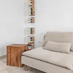 דירה 3 Bdr Detached House In *