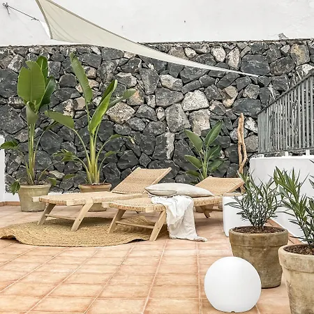 3 Bdr Detached House In *