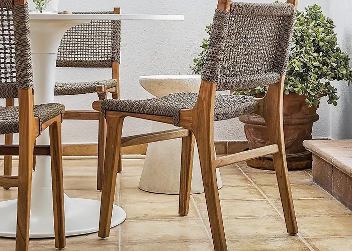 3 Bdr Detached House In *