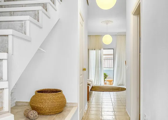 3 Bdr Detached House In * Chayofa