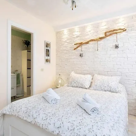 3 Bdr Detached House In Apartment Chayofa