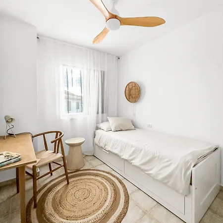 3 Bdr Detached House In Apartment