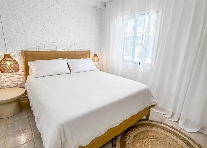 3 Bdr Detached House In *