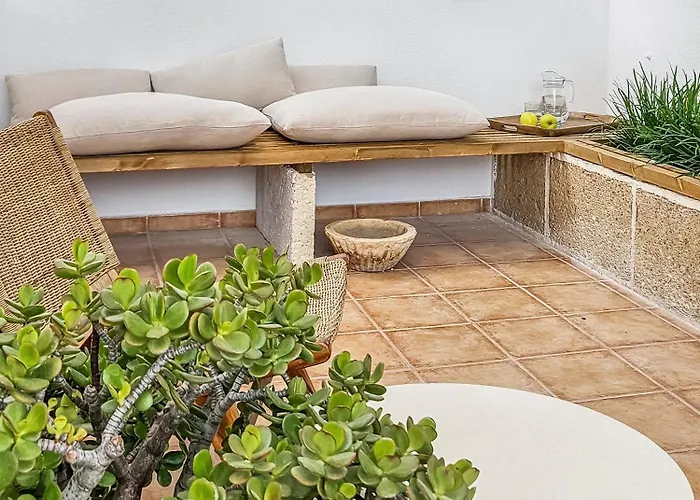 3 Bdr Detached House In *