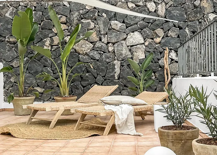 3 Bdr Detached House In *